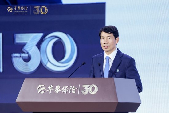 春华胡祖六:世界经济将同时经历“去全球化”和“AI全球化” | 春华头条